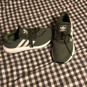 Adidas Swift Run Athletic Shoe Olive green